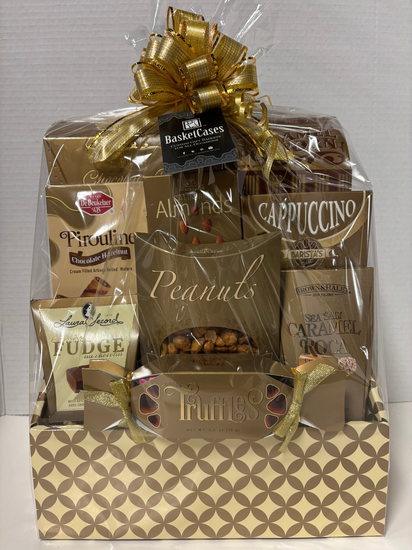 Holiday Snack & Go Gourmet Snack Gift Basket